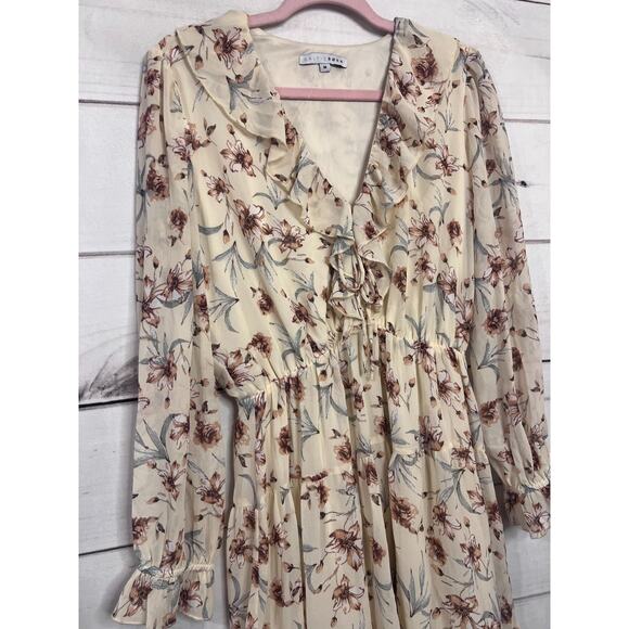 Baltic Born Dress Cream Floral Print Ruffles Size MED Classy Cute - Picture 6 of 6